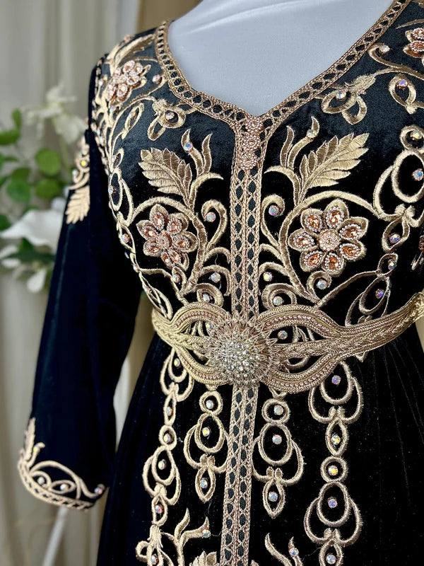 Caftan Moulati -Caftan – قفطان القطيفة الفاخرة