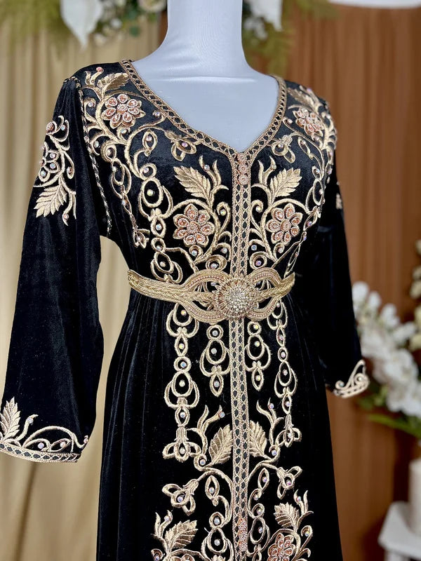 Caftan Moulati -Caftan – قفطان القطيفة الفاخرة