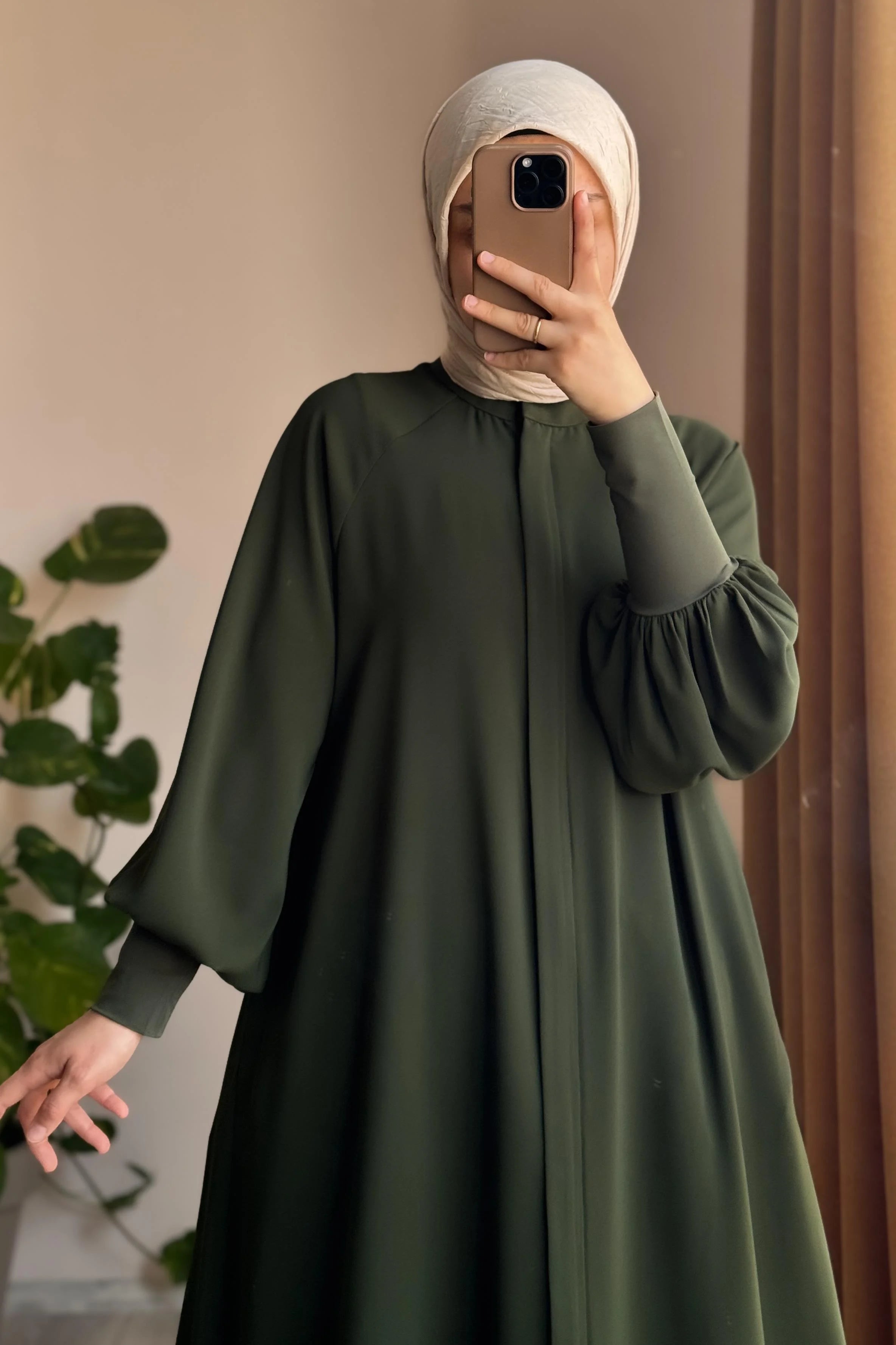 Abaya Cindy à Manches Bouffantes -collection 2026-عباءة سيندي  – لإطلالة فاخرة وأناقة مطلقة