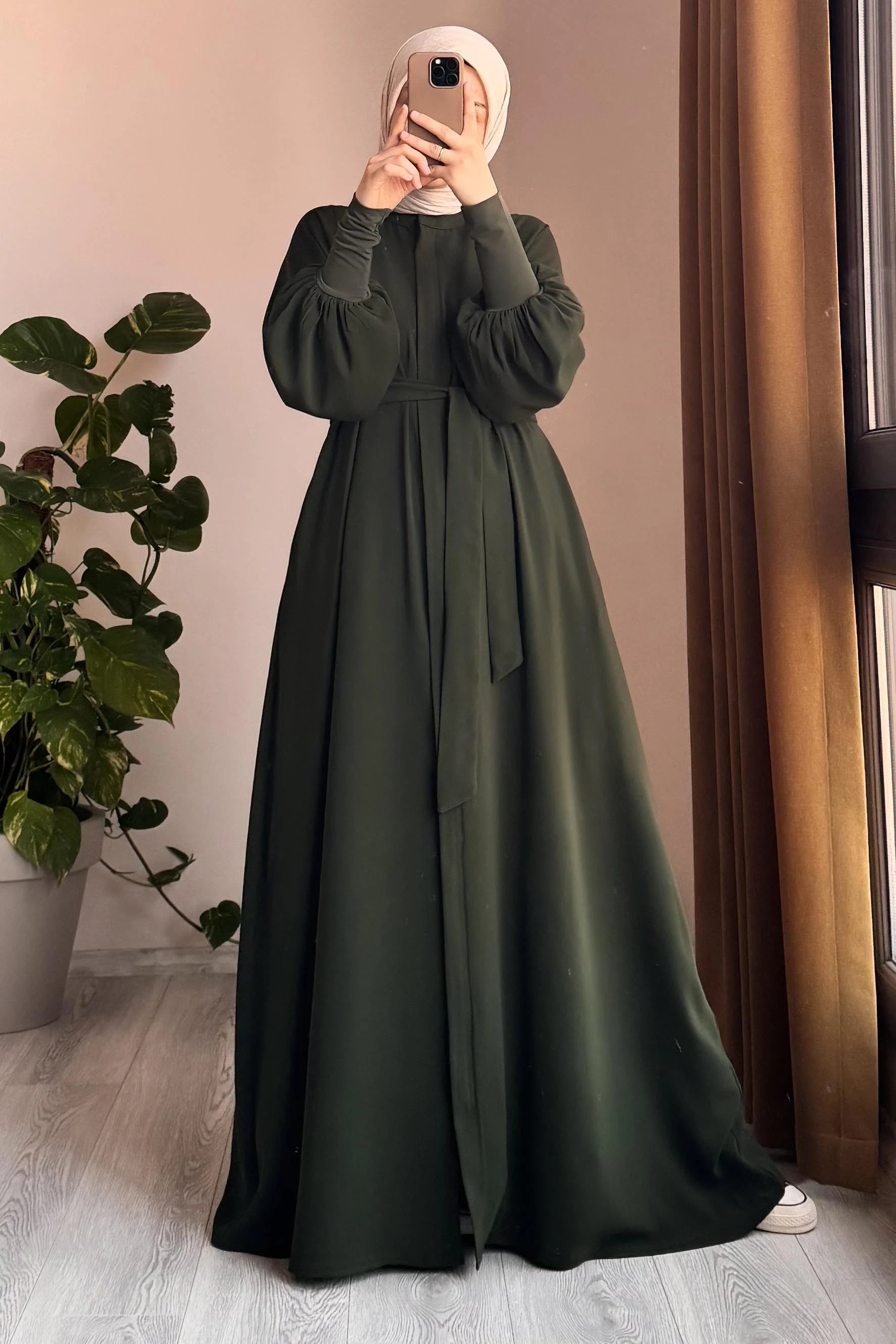 Abaya Cindy à Manches Bouffantes -collection 2026-عباءة سيندي  – لإطلالة فاخرة وأناقة مطلقة