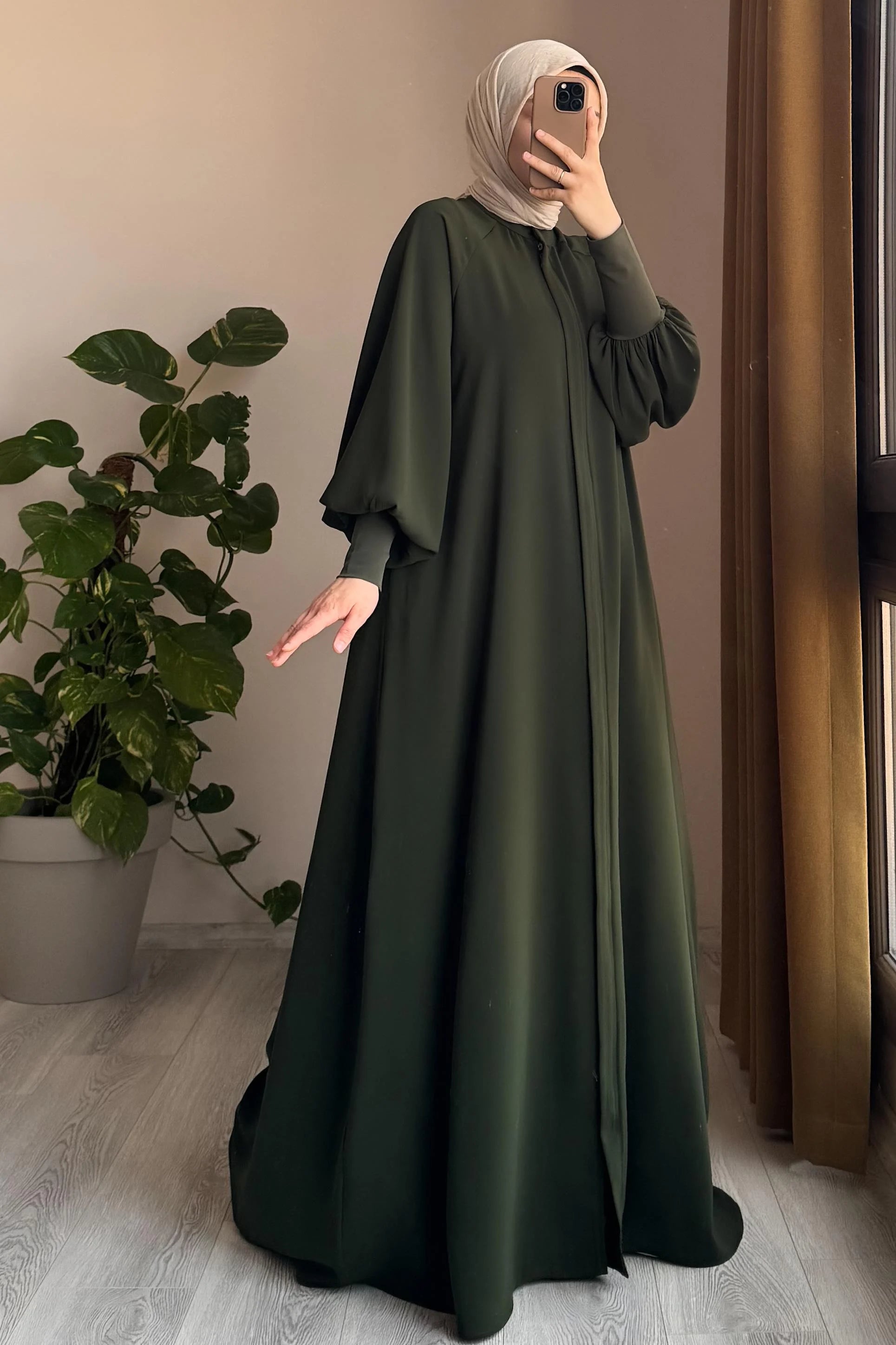 Abaya Cindy à Manches Bouffantes -collection 2026-عباءة سيندي  – لإطلالة فاخرة وأناقة مطلقة